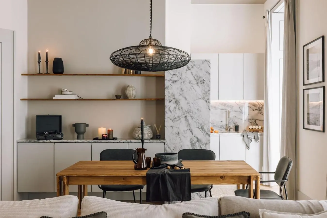 アパート Kamour - 2 Bedrooms And Balcony In Baixa リスボン ポルトガル
