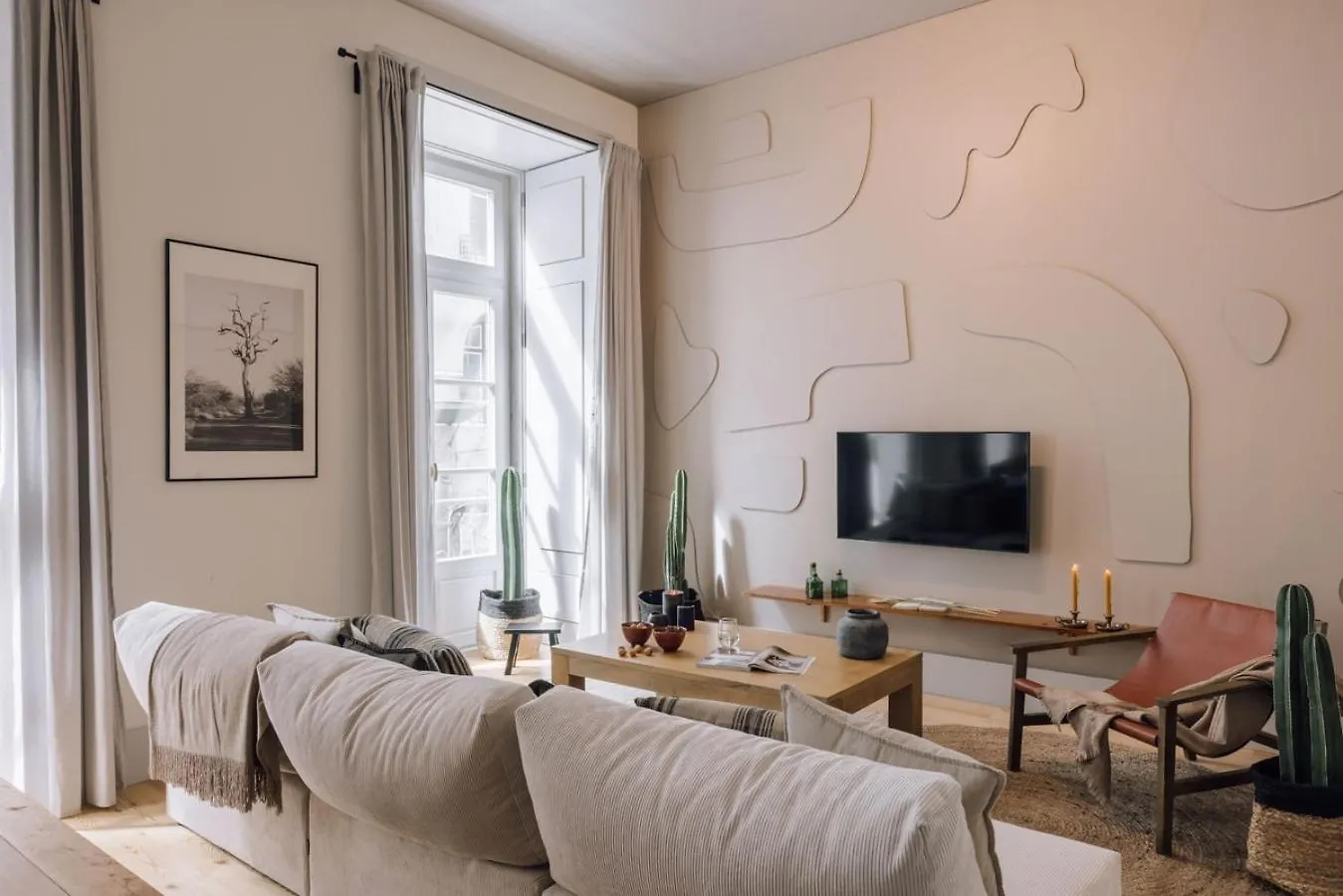 Kamour - 2 Bedrooms And Balcony In Baixa Lisboa